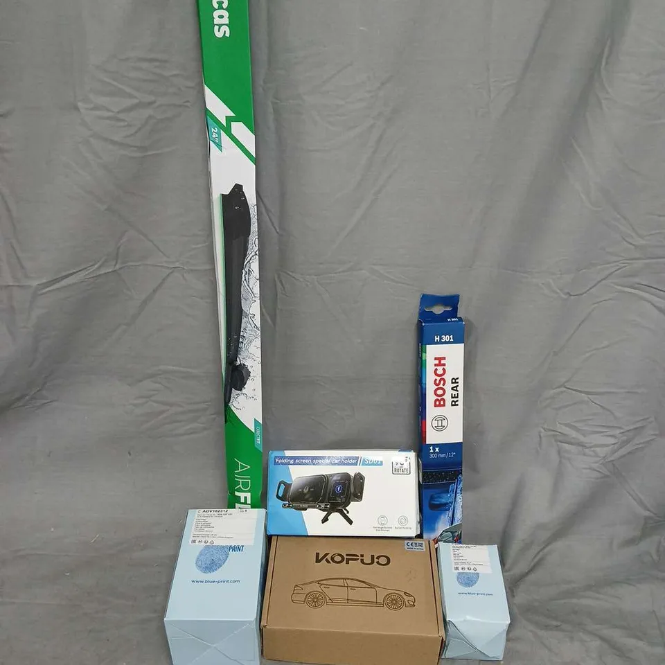 APPROXIMATELY15 ASSORTED VEHICLE PARTS & ACCESSORIES TO INCLUDE BLUEPRINT FUEL FILTER, FOLDING SCREEN CAR HOLDER, BOSCH REAR H301, ETC - COLLECTION ONLY