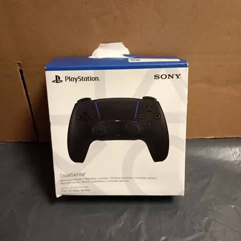 PLAYSTATION DUAL SENSE WIRELESS CONTROLLER BOXED