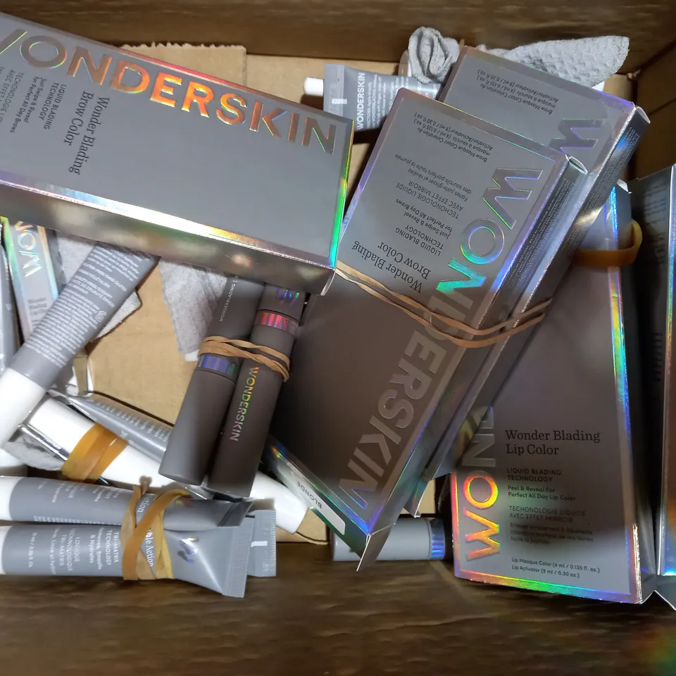 BOX OF ASSORTED WONDERSKIN BEAUTY ITEMS