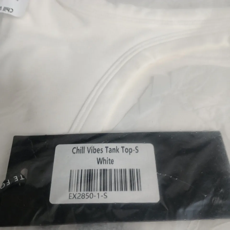 WHITE FOX CHILL VIBES TANK TOP – WHITE, SIZE S