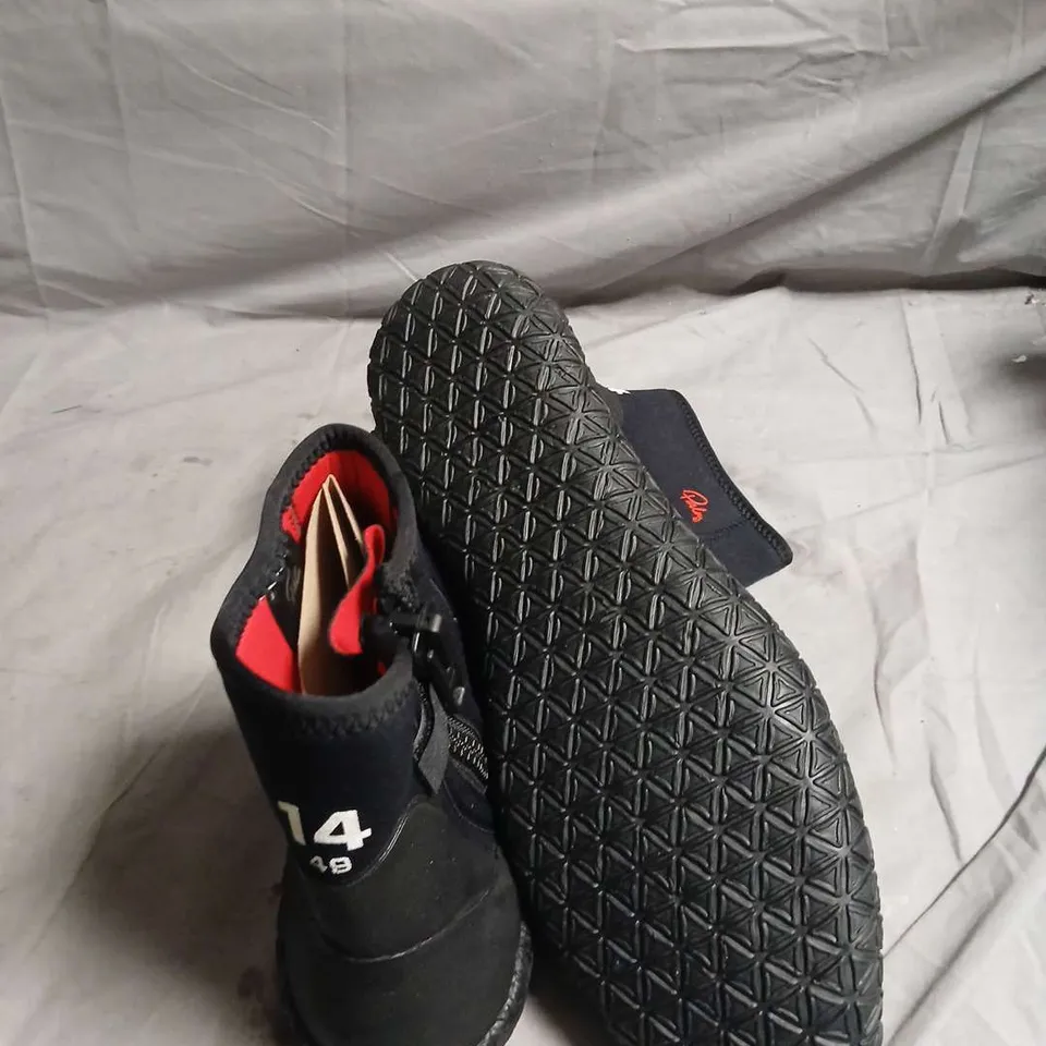 PALM NEOPRENE ANKLE BOOT, BLACK WITH ZIP – SIZE UK 14