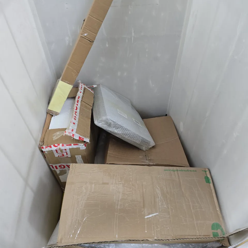 CAGE OF APPROXIMATELY 9 ASSORTED HOUSEHOLD ITEMS TO INCLUDE - PILLOWS - WASTE PAPER BIN - VACUUM CLEANER HOSE - COLLECTION ONLY