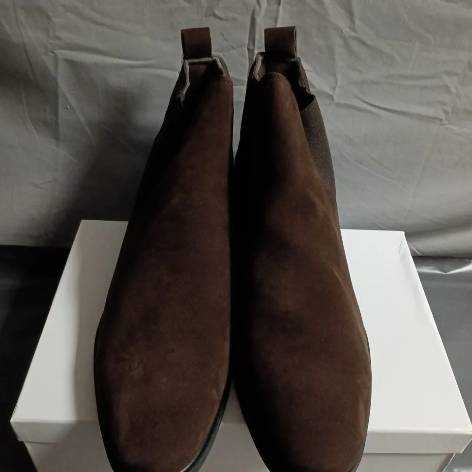 BROWN SUEDE CHELSEA BOOTS – MEN'S - UK SIZE 12