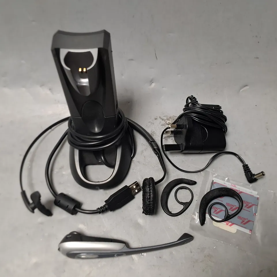 BOXED PLANTRONICS WIRELESS HANDS FREE HEADSET  - CS60-USB