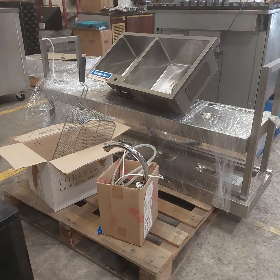 PALLET CONTAINING ASSORTED CATERING EQUIPMENT ECT