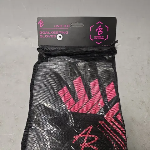 AB UNO 3.0 GOALKEEPING GLOVES 9