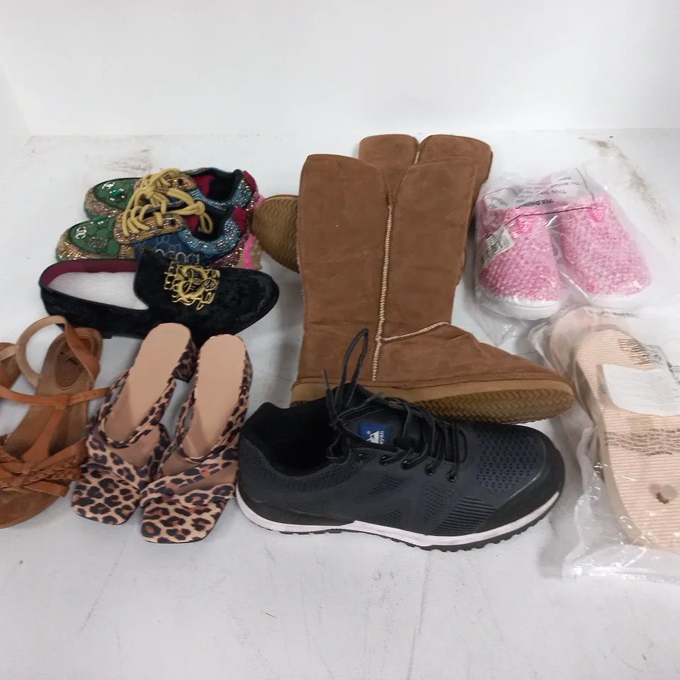 LOT OF APPROXIMATELY 15 ASSORTED PAIRS OF SHOES AND SANDALS - VARIOUS SIZES