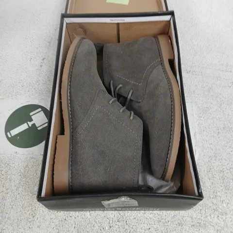 CHARLES SOUTHWELL PANAMA GREY SUEDE BOOTS – UK 7