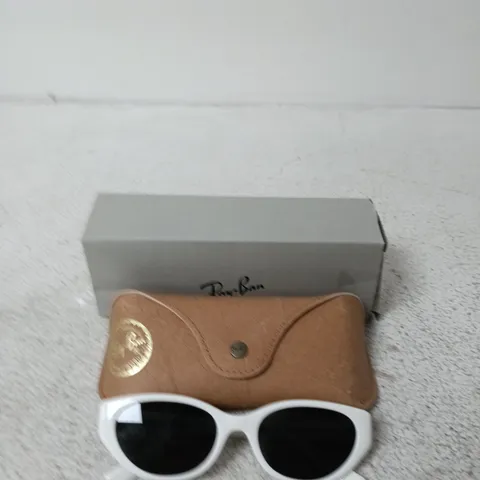 RAY-BAN SUNGLASSES – WHITE FRAMES