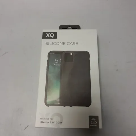 APPROXIMATELY 40 BRAND NEW BOXED XQ SILICONE PROTECTIVE CASES FOR IPHONE 5.8" 2019 MODEL 