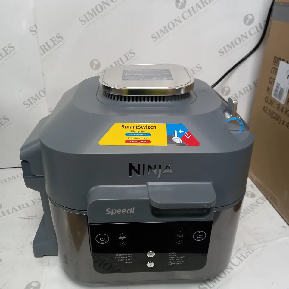 BOXED NINJA SPEEDI 10-IN-1 5.7L RAPID-COOKER & AIR FRYER ON400UK