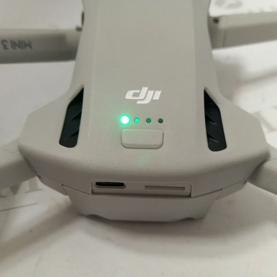 BOXED DJI MINI 3 PRO RC ULTRA LIGHT 249G