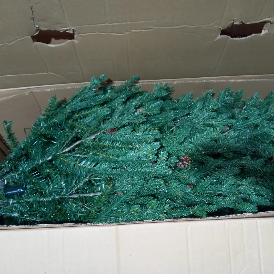 KELLY HOPPEN KENSINGTON FIR CHRISTMAS TREE - 8FT PINECONE