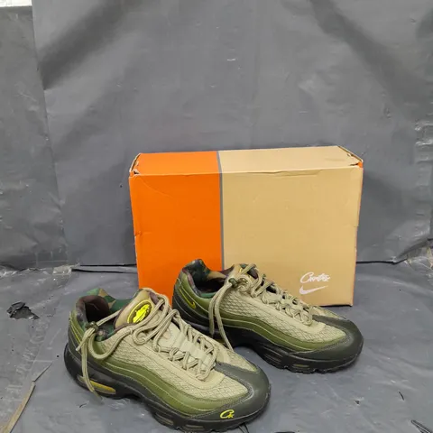 BOXED PAIR OF NIKE AIR MAX 95 SP CORTEZ GREEN UK 6.5 