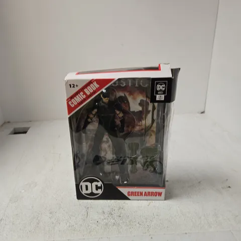 DC COMICS GREEN ARROW ACTION FIGURE – BOXED
