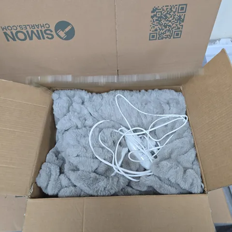 COZEE HOME LUXURY RUCHED FAUX FUR AND VELVETSOFT HEATED THROW