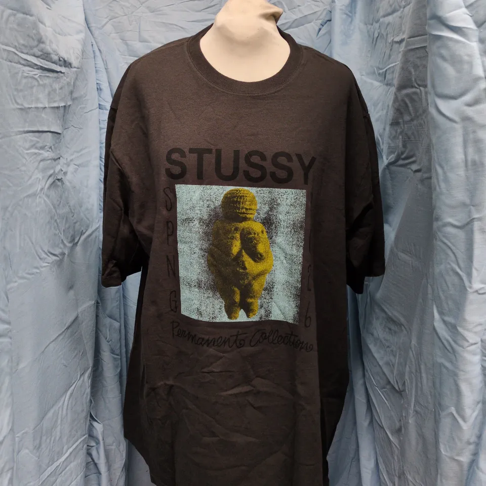 STUSSY PERMANENT COLLECTION P.D. TEE – FADE BLACK, SIZE L (UK L), MADE IN HONDURAS