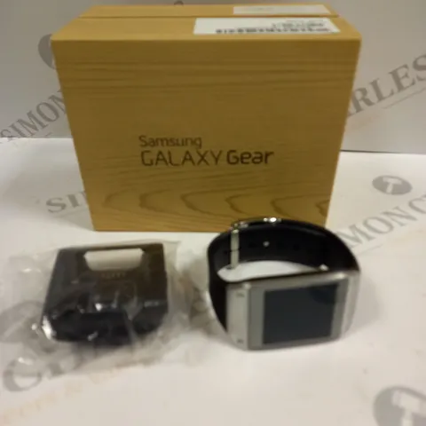 BOXED SAMSUNG GALAXY GEAR SMARTWATCH 