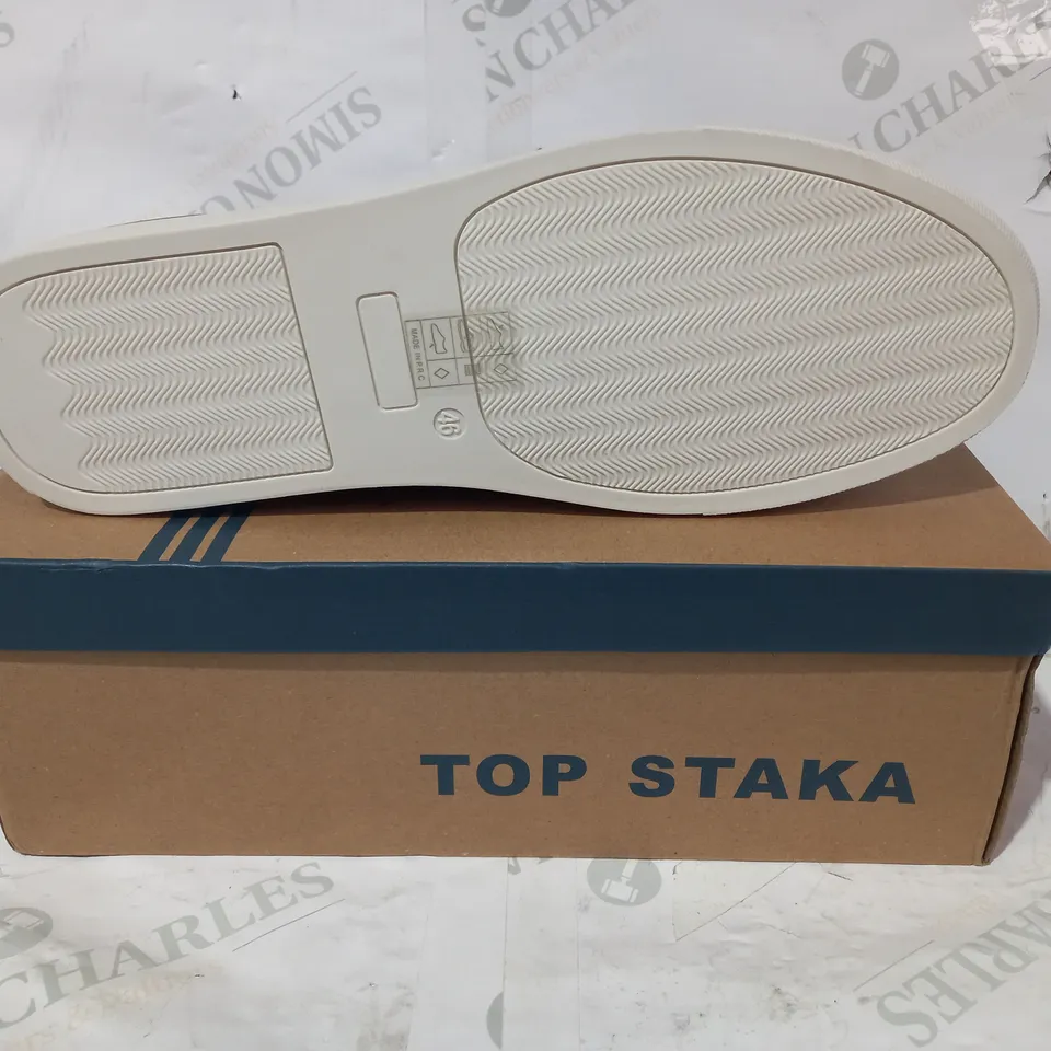 BOXED PAIR OF TOP STAKA SHOES IN NVY/BROWN EU SIZE 46