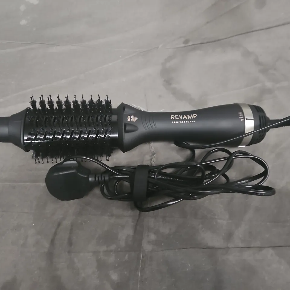 BOXED REVAMP PROFESSIONAL PROGLOSS VOLUME BLOW DRY DR-1950AX-GB