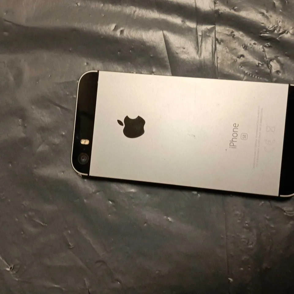 APPLE IPHONE SE A1723