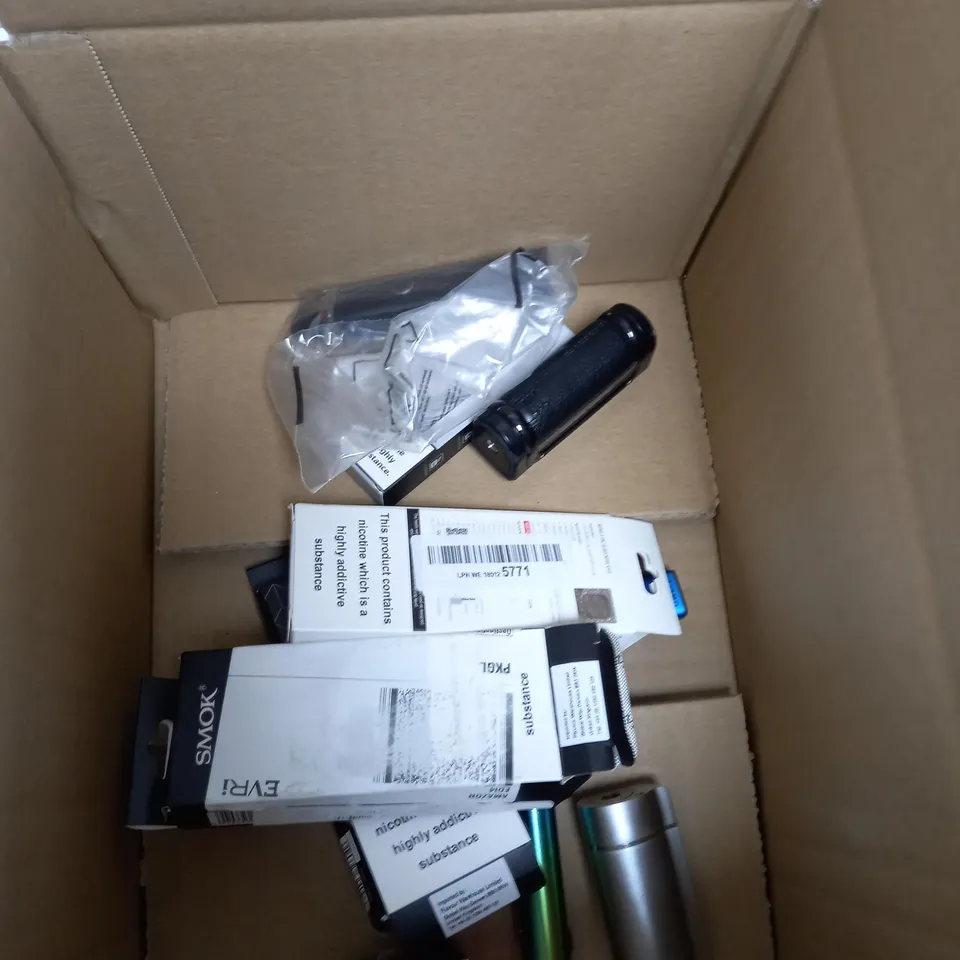 BOX OF APPROXIMATELY 10 ASSORTED E-CIG PRODUCTS TO INCLUDE ASPIRE, SMOK, VOOPOO