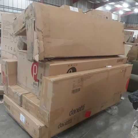 PALLET CONTAINING A VERY LARGE QUANTITY OF ASSORTED DANETTI FURNITURE PARTS 