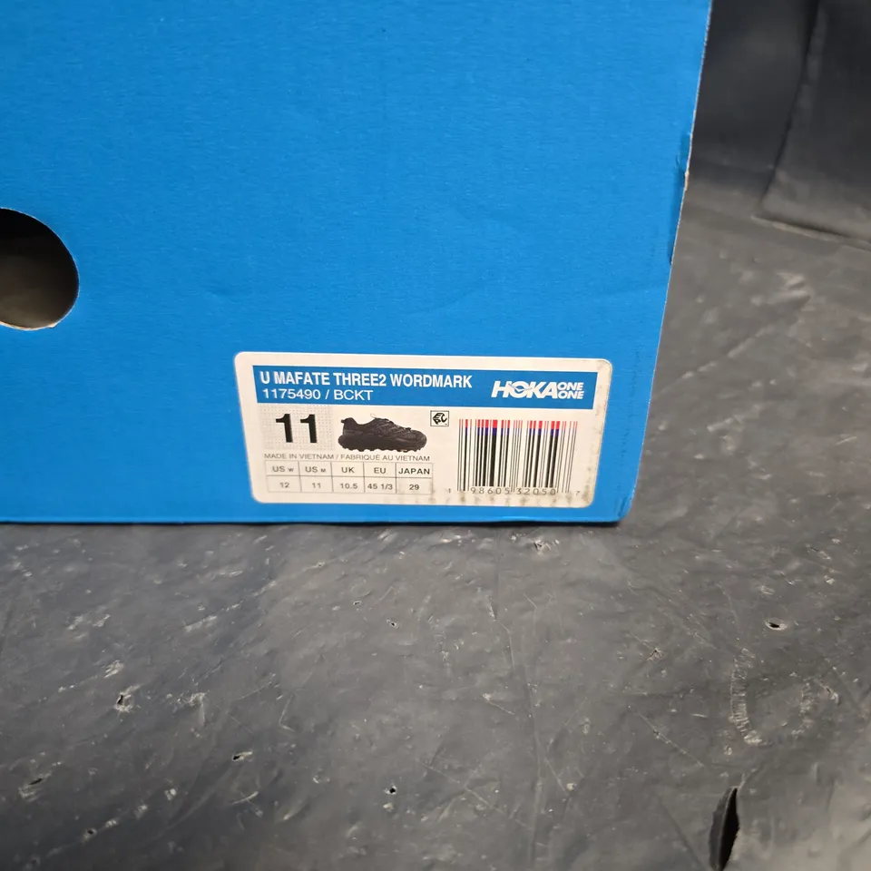 HOKA MAFATE THREE2 TRAIL RUNNING SHOES - BLACK/GRAPHITE, UK 10.5 (US 11) - BOXED