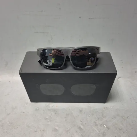 BOXED TCL NXTWEAR S+