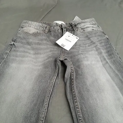 BERSHKA CROPPED STRAIGHT DENIM GREY JEANS - EUR 34