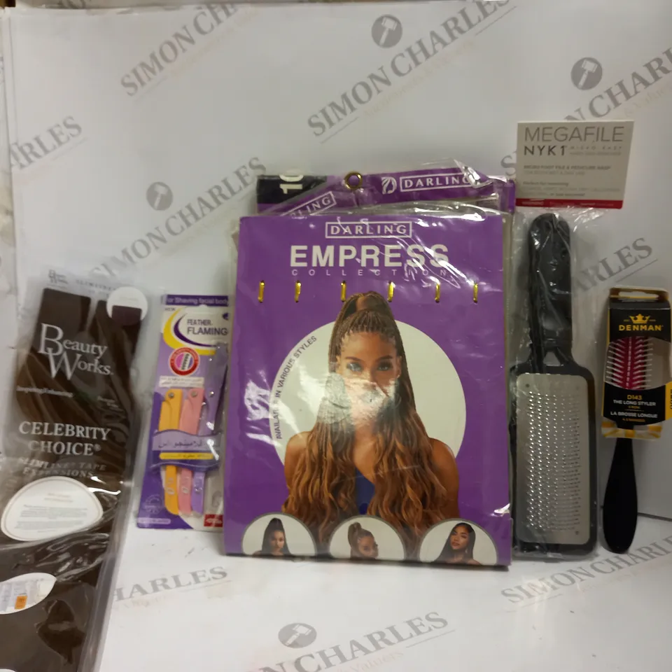 BOX OF APPROX 20 ASSORTED HEALTH AND BEAUTY ITEMS TO INCLUDE - MEGAFILE NYK 1 FILE - DENMAN THE LONG STYLER - FEATHER FLAMINGOS SHAVERS ECT 