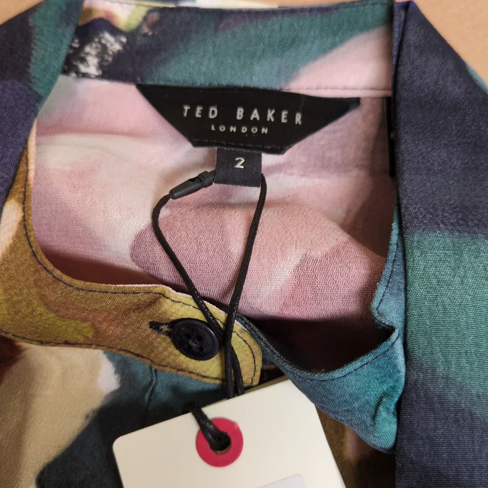 TED BAKER LONDON WOMEN'S FLORAL ABSTRACT PRINT SHIRT – UK 2