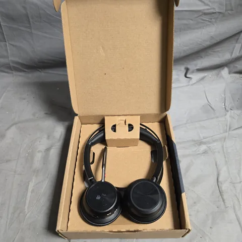 POLY VOYAGER FOCUS 2 WIRELESS HEADSET – BOXED