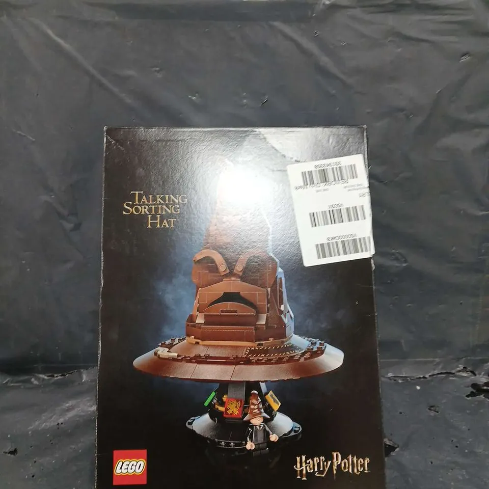 BOXED LEGO HARRY POTTER TALKING SORTING HAT - 76429