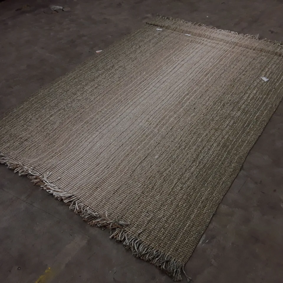 QUALITY DESIGNER AREA RUG APPROXIMATELY 200×300CM