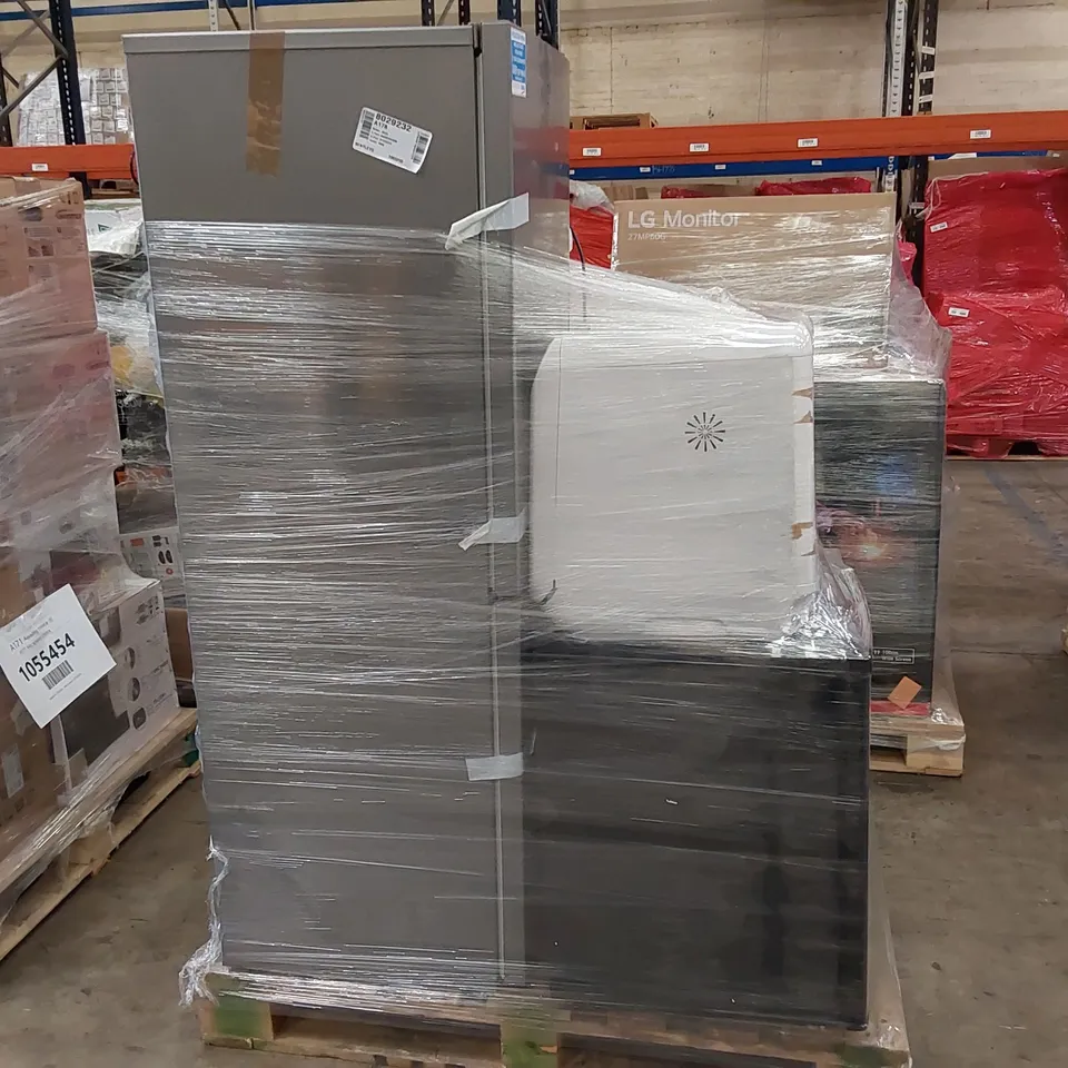 PALLET OF APPROXIMATELY 6 UNPROCESSED RAW RETURN WHITE GOODS TO INCLUDE;