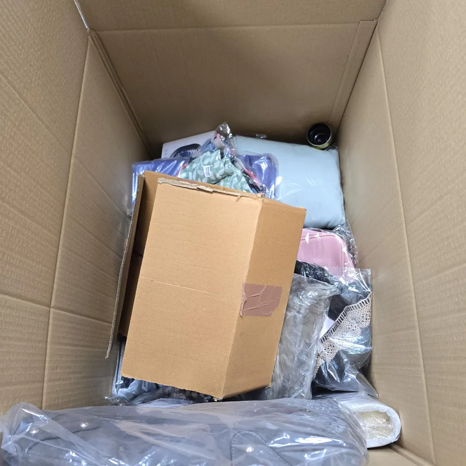 BOX OF APPROXIMATELY 15 ASSORTED ITEMS INCLUDING WIRELESS BUNDLE AND DESKTOP FAN 