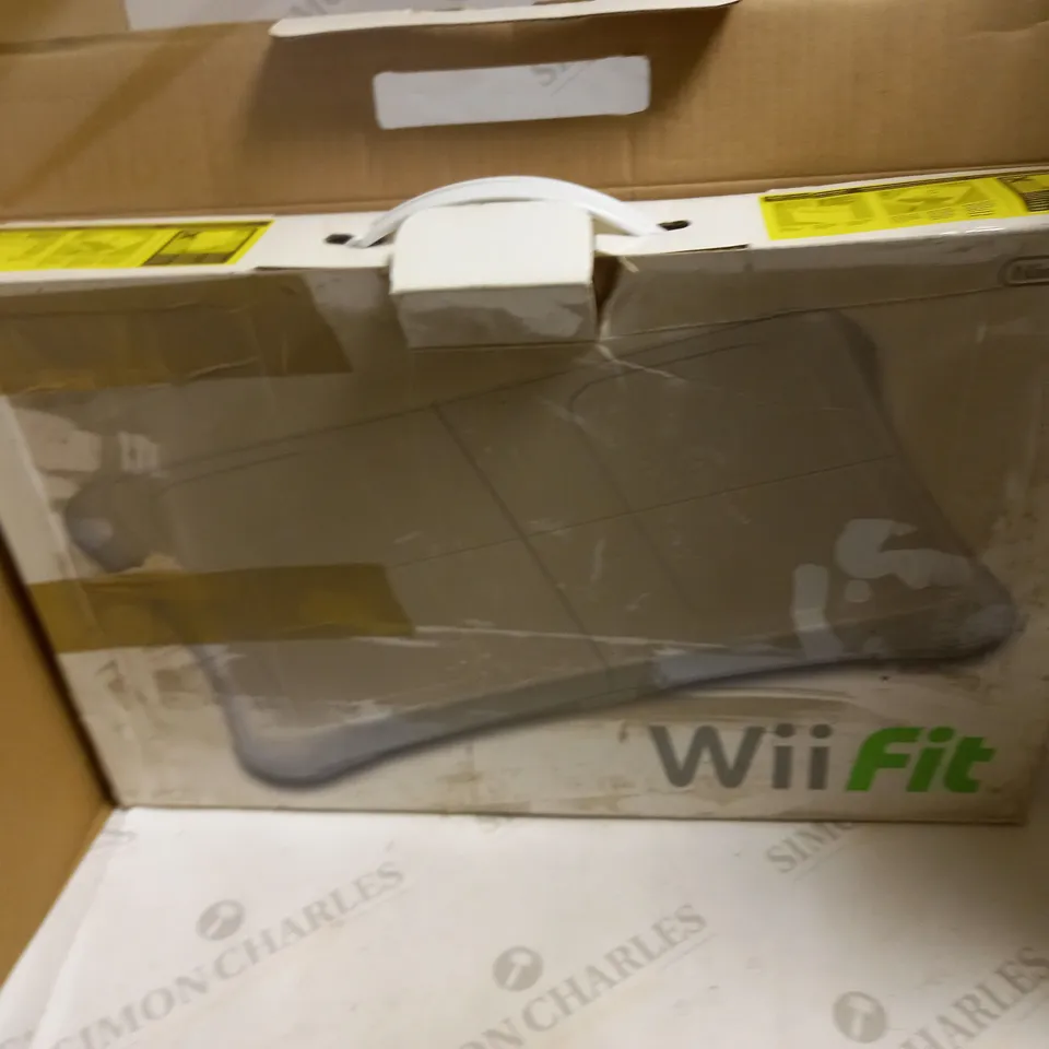 WII FIT BALANCE BOARD