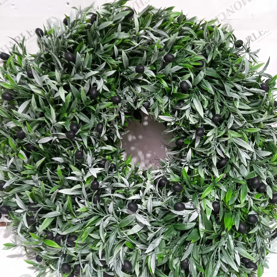 GARDEN REFLECTIONS PRE LIT OLIVE WREATH
