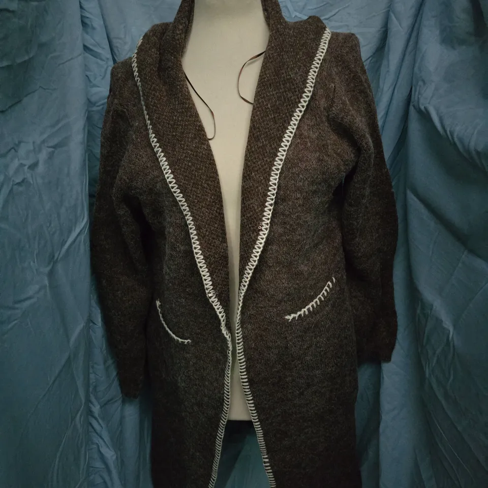 MUDFLOWER WOMEN'S COAT, BROWN TEXTURED KNIT – UK 16