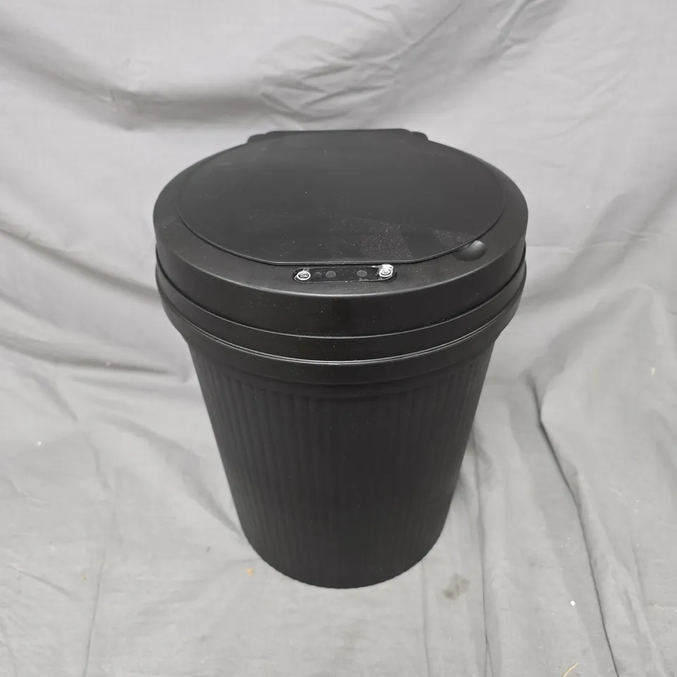 MOTION SENSOR SMART TRASH BIN IN BLACK