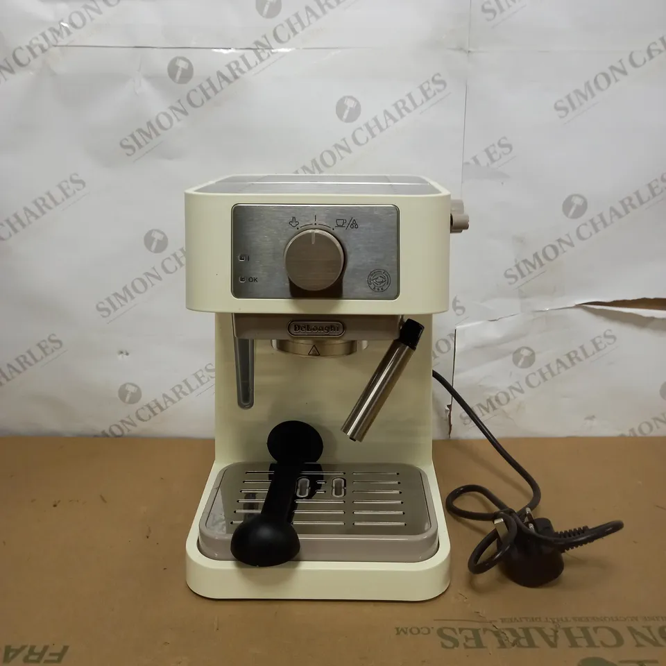 DE'LONGHI MANUAL COFFEE MACHINE