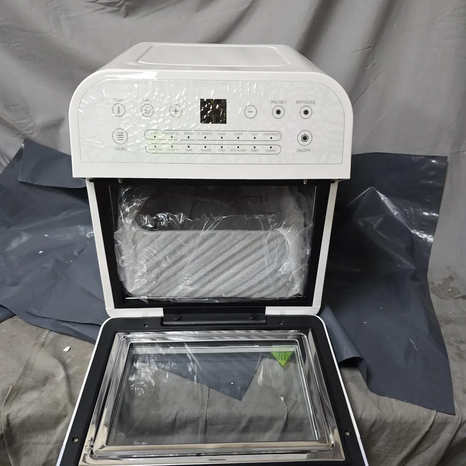 BOXED KLARSTEIN AERO VITAL CUBE AIR FRYER 