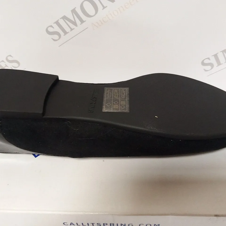 BOXED CALL IT SPRING ALTRADE BALLET PUMP SIZE 4