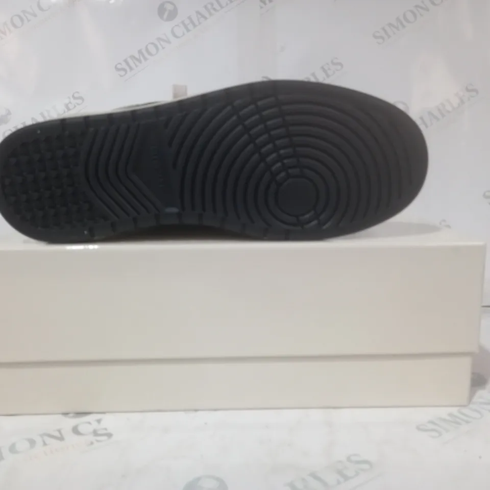 BOXED PAIR OF REPRESENT SHOES IN OLIVE/WHITE/BLACK UK SIZE 9
