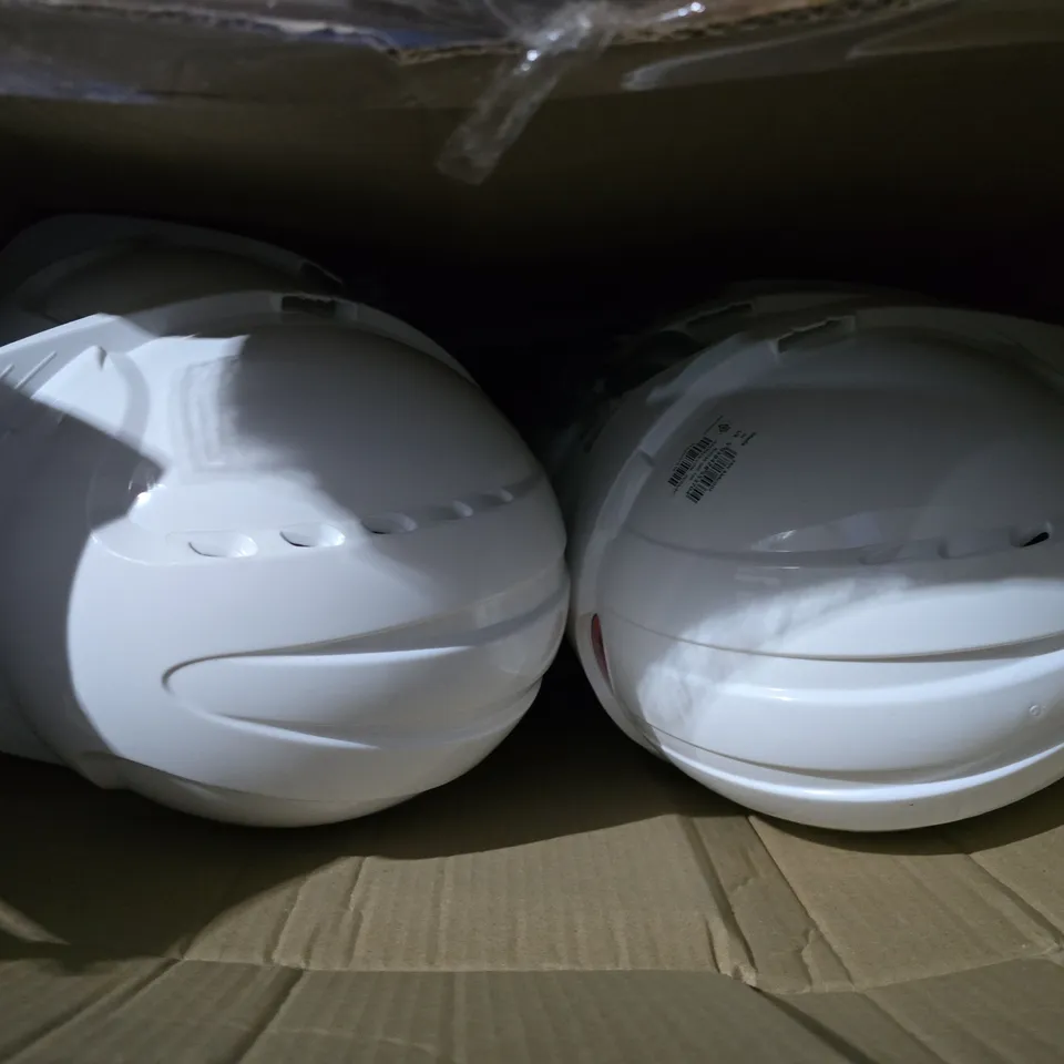 10 JSP SAFETY HELMETS WITH SLIP RATCHETS