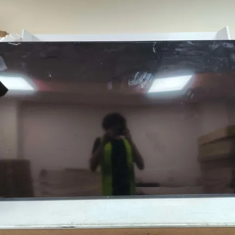 SAMSUNG LED TV – 55-INCH CLASS, DAMAGED SCREEN NOT TESTED 