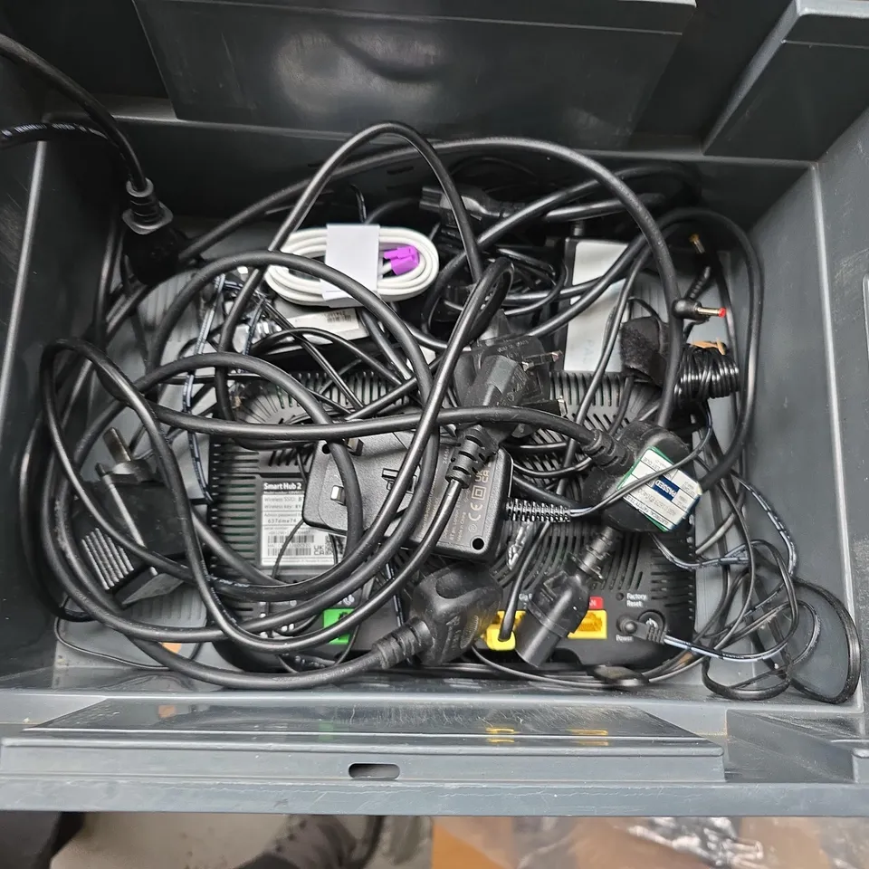 LOT OF ASSORTED ELECTRONICS ACCESSORIES TO INCLUDE REMOTES, ADAPTERS, CABLES & POWER SUPPLIES 