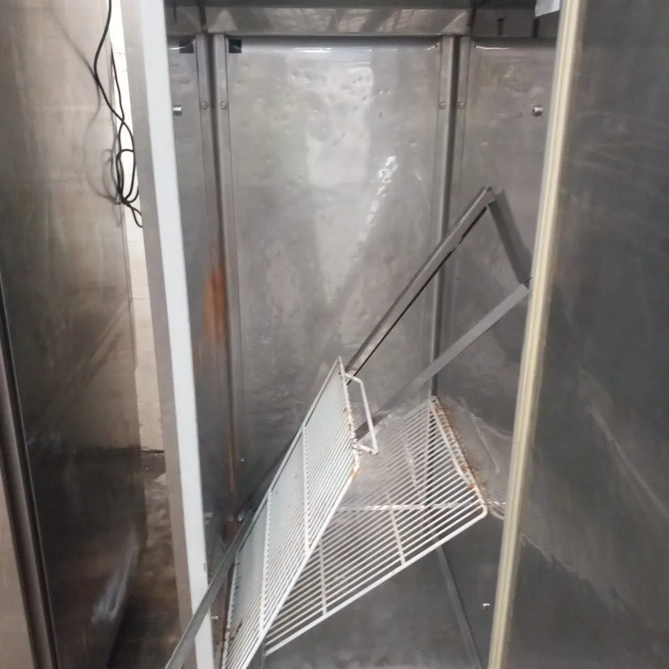 SA TN 70 UPRIGHT REFRIGERATED UNIT