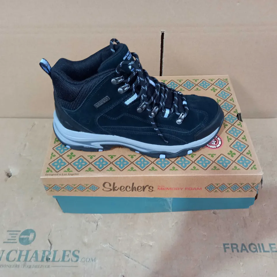 BOXED PAIR OF SKECHERS - SIZE 5
